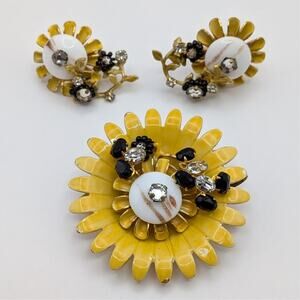 Vintage Original by Robert Yellow Flower Rhinestone Brooch Clip On Earrings Set